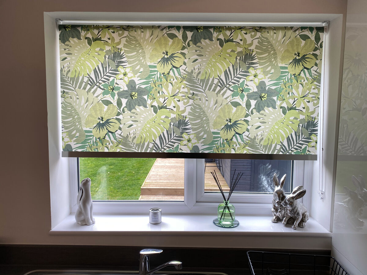 Botanical roller blind